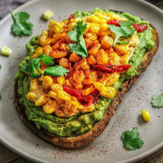 Smashed Avocado & Cheesy Corn Toast 🥑⁣