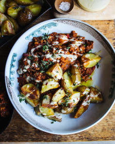 Smoky Lentil & Walnut Bolognese with Crispy Roast Potatoes! 🤩