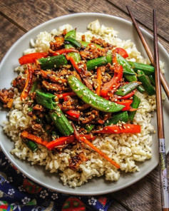 Spicy Korean Inspired Veggie Stir Fry