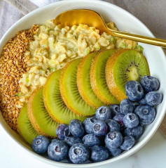 SUPER-SEED ZUCCHINI OATS