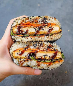 🍙😍 Tofu Katsu Sushi Sandwiches or “Onigirazu”!