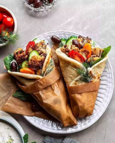 Vegan Cauliflower Gyros ♥️