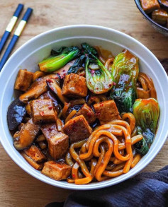 Vegan Hoisin Tofu Udon Noodles