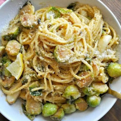 Vegan One Pot Creamy Garlic Brussels Sprouts Pasta by rabbitandwolves⁠