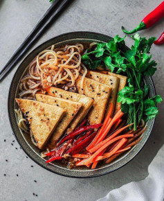 Vegan Spicy Lemongrass Noodle Soup