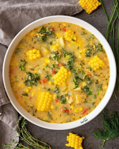 corn & kale chowder 𝗖𝗢𝗥𝗡 & 𝗞𝗔𝗟𝗘 𝗖𝗛𝗢𝗪𝗗𝗘𝗥