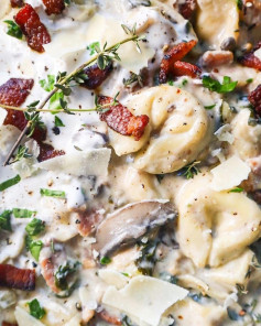 Creamy Bacon, Mushroom, & Parmesan Tortellini Soup