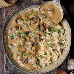 Creamy Mushroom Stroganoff