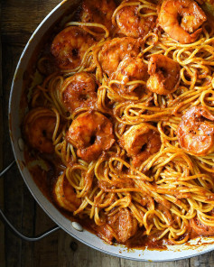 Harissa shrimp spaghetti