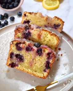 LEMON, BLUEBERRY AND COCONUT LOAF CAKE 🍰