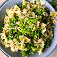 PEAS, LEMONY KALE & SPINACH BOW TIE PASTA