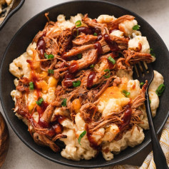 PULLED PORK MAC & CHEESE