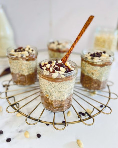 Snickers chia and oat puddings