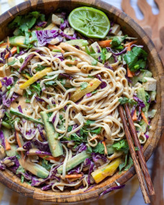 UDON SALAD WITH PEANUT SAUCE