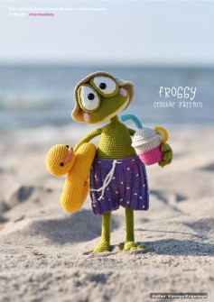 FROGGY crochet pattern frog on the beach