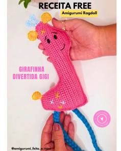 *RECEITA FREE*GIRAFINHA DIVERTIDA GIGI DE AMIGURUMI _ 20cmPADRÃO DA ARTESÃ MARI TREVISAN