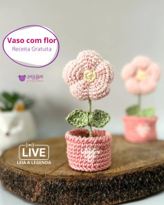 [RECEITA GRATUITA] Fiz esse vasinho com flor ontem na Live no Facebook da @circuloprodutos já pensando no Dia Internacional da Mulher que é dia 08 de março!