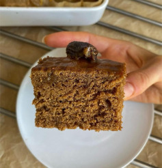 BOLO DE TÂMARAS COM AVEIA 😋Querem mais bolos saudáveis? Garanta meu ebook com 44 receita