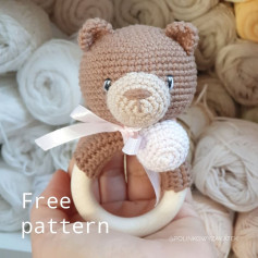 Crochet pattern for brown bear rattle with white nose.