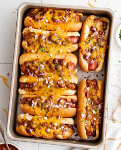 BAKED CHILI CHEESE DOGS⁠