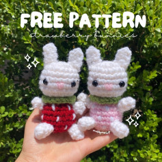 free pattern for this adorable strawberry bunny!🐰🍓