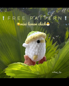 free pattern mini lemon chick