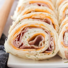 HAM AND CHEESE ROLL UPS⁠