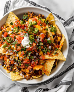 Loaded Vegan Nachos🧀The ultimate snack!