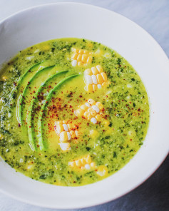 Most searched recipe this week? Vegan roasted poblano corn chowder!! It’s smoky, a little sweet, and so creamy! 🌽 recipe below 👇