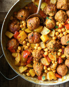 Potato Skillet with Meatballs