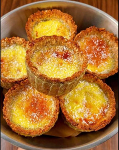 Bánh tart trứng yến mạch