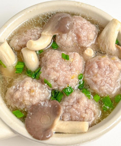 Canh nấm thịt viên