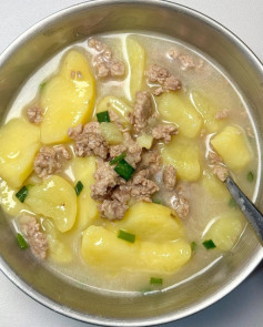 Canh thịt băm khoai tây