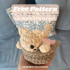 free pattern cat in a flower basket