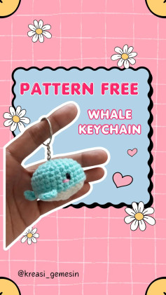 pattern free whale keychain