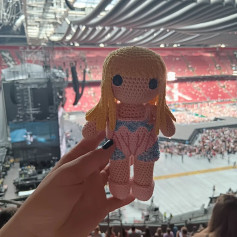 Crochet Amigurumi Doll Pattern: Concert Outfit
