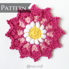 Crochet Flower Pattern: Daisy Delight