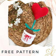 Crochet Heart Flower Pot: Free Pattern