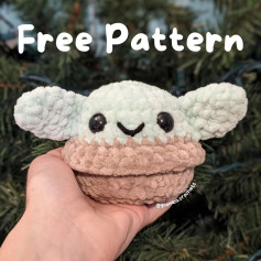 Free Crochet Pattern: Adorable Baby Yoda Amigurumi