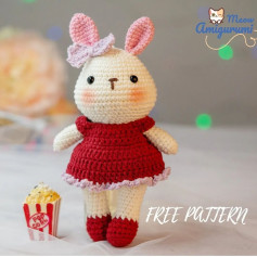 Free Crochet Pattern: Adorable Bunny in Red Dress