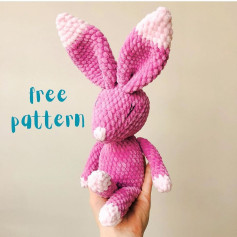 Free Crochet Pattern: Adorable Fluffy Bunny pattern