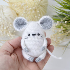 Free Crochet Pattern: Adorable Little Mouse