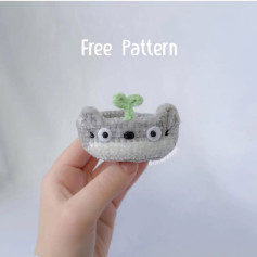 Free Crochet Pattern: Adorable Little Totoro Amigurumi