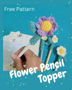 Free Crochet Pattern: Flower Pencil Topper