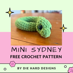 Free Crochet Pattern: Mini Sydney Snake