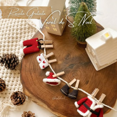 Free Crochet Pattern: Santas Clothesline