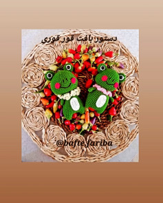 طرح قلاب بافی عروسک قورباغه