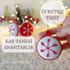ÜCRETSİZ Kardan Adam Anahtarlık Örgü Şeması