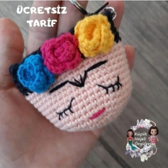 Ücretsiz sevimli anahtarlık amigurumi modeli