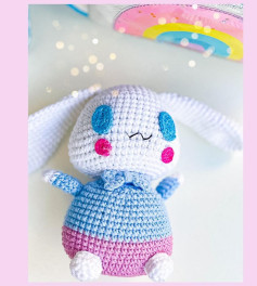 Gráfico de amigurumi de conejito tierno en colores pastel.